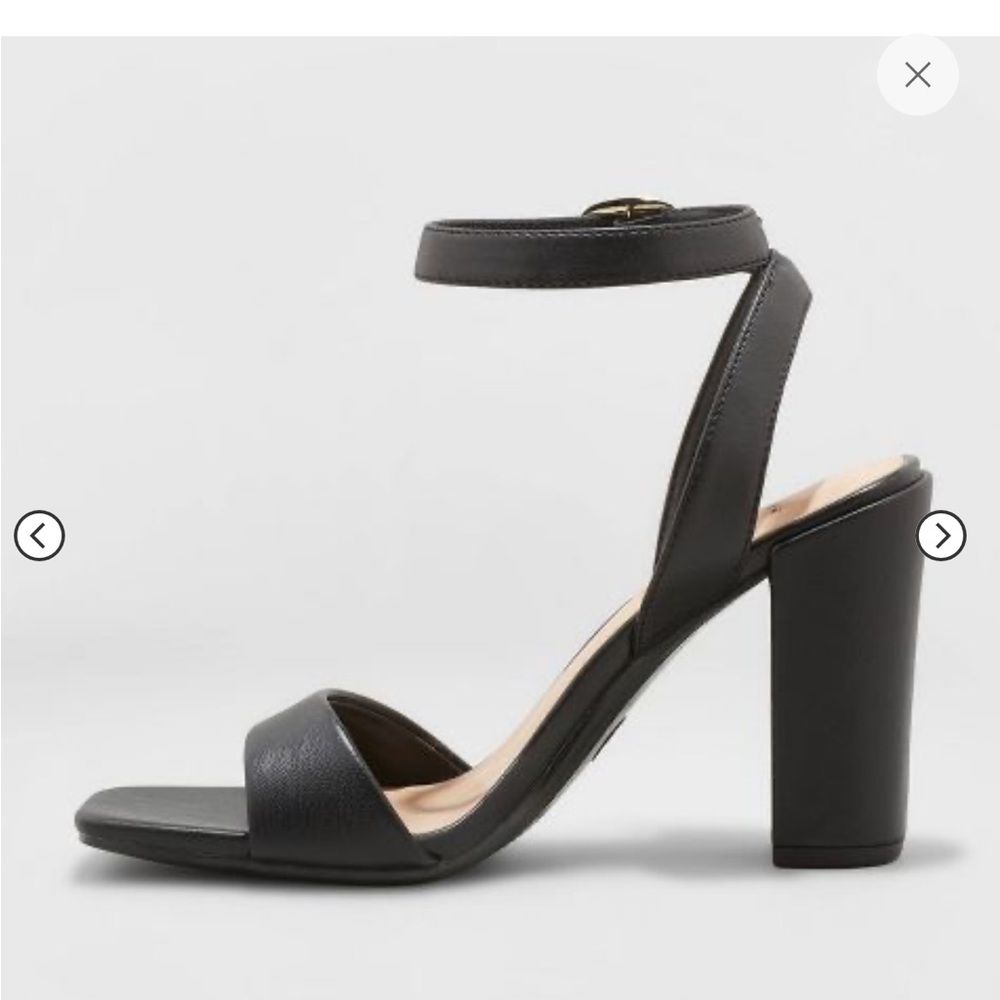 Heels - Picture 2 of 3